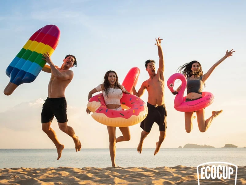 Explorez nos créations de gobelets personnalisés pour événements en Famille et amis Ecocup